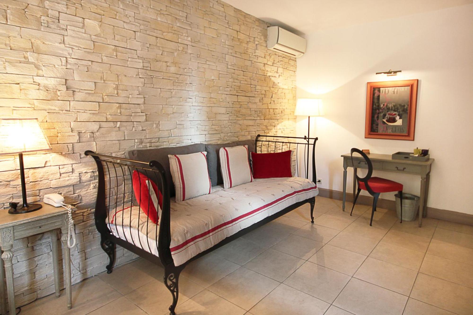Hotel Du Clos Le Rouret Εξωτερικό φωτογραφία